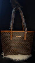 Michael Kors Charlotte Large Top-Zip Tote